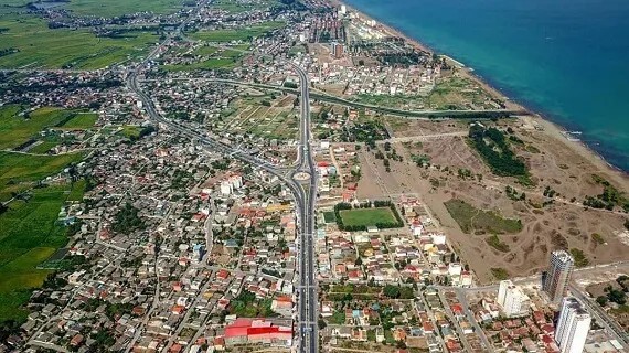 ویلا نوساز ساحلی در سرخرود با طراحی مدرن